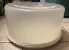 Large 13"x7" 1988 Wilton Enterprises Cake Saver