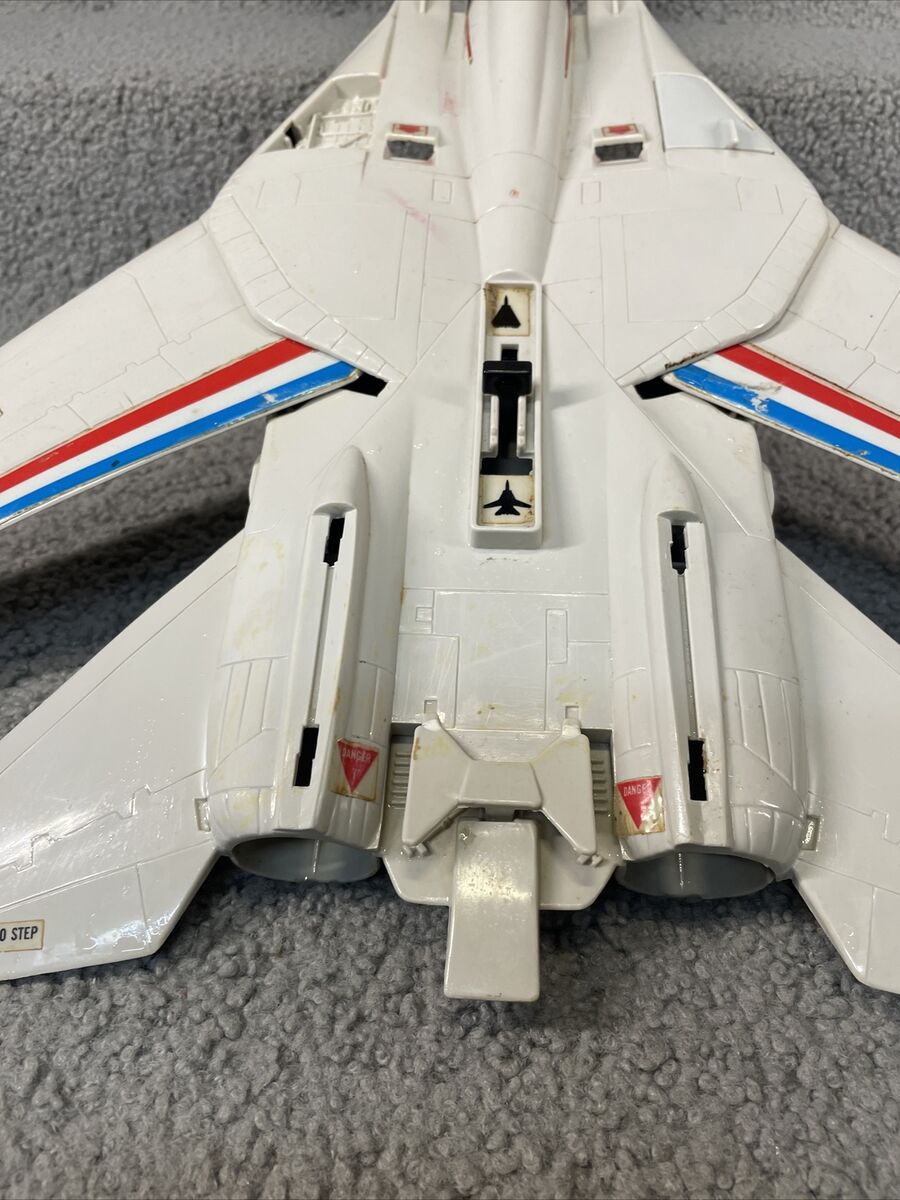 Vintage 1983 GI JOE SKY STRIKER SP-F14 Fighter Jet Airplane Vintage 1983 GI JOE SKY STRIKER SP-F14 Fighter Jet Airplane