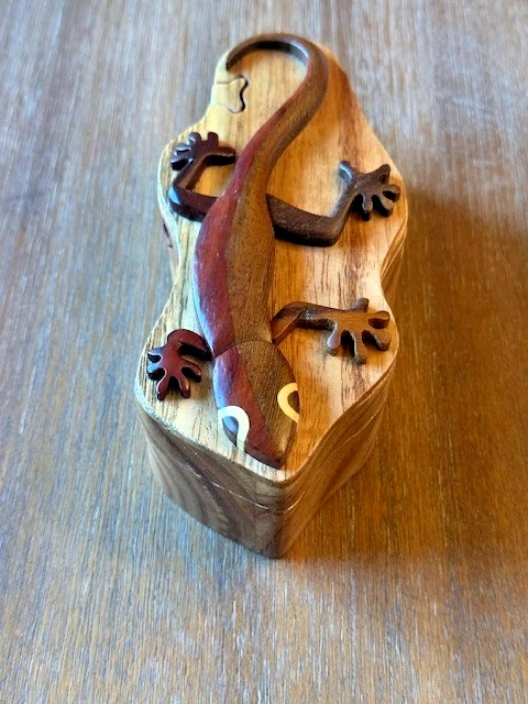 Handcrafted Gecko Wooden Puzzle Box with secret compartment - Image 2 of 4