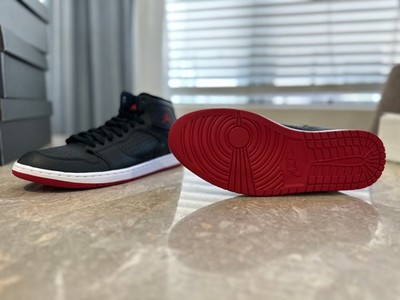 Air Jordan Nike Access in the Black/Gym Red-White Jump man 10.5 B13