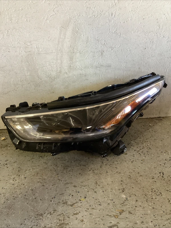 2021-2024 Toyota Highlander XSE Left LH DRIVER SIDE HEADLIGHT AFTERMARKET TYC