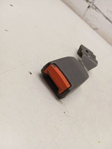 Volkswagen Transporter - Caravelle T4 1998 Gurtschloss hinten 701857877