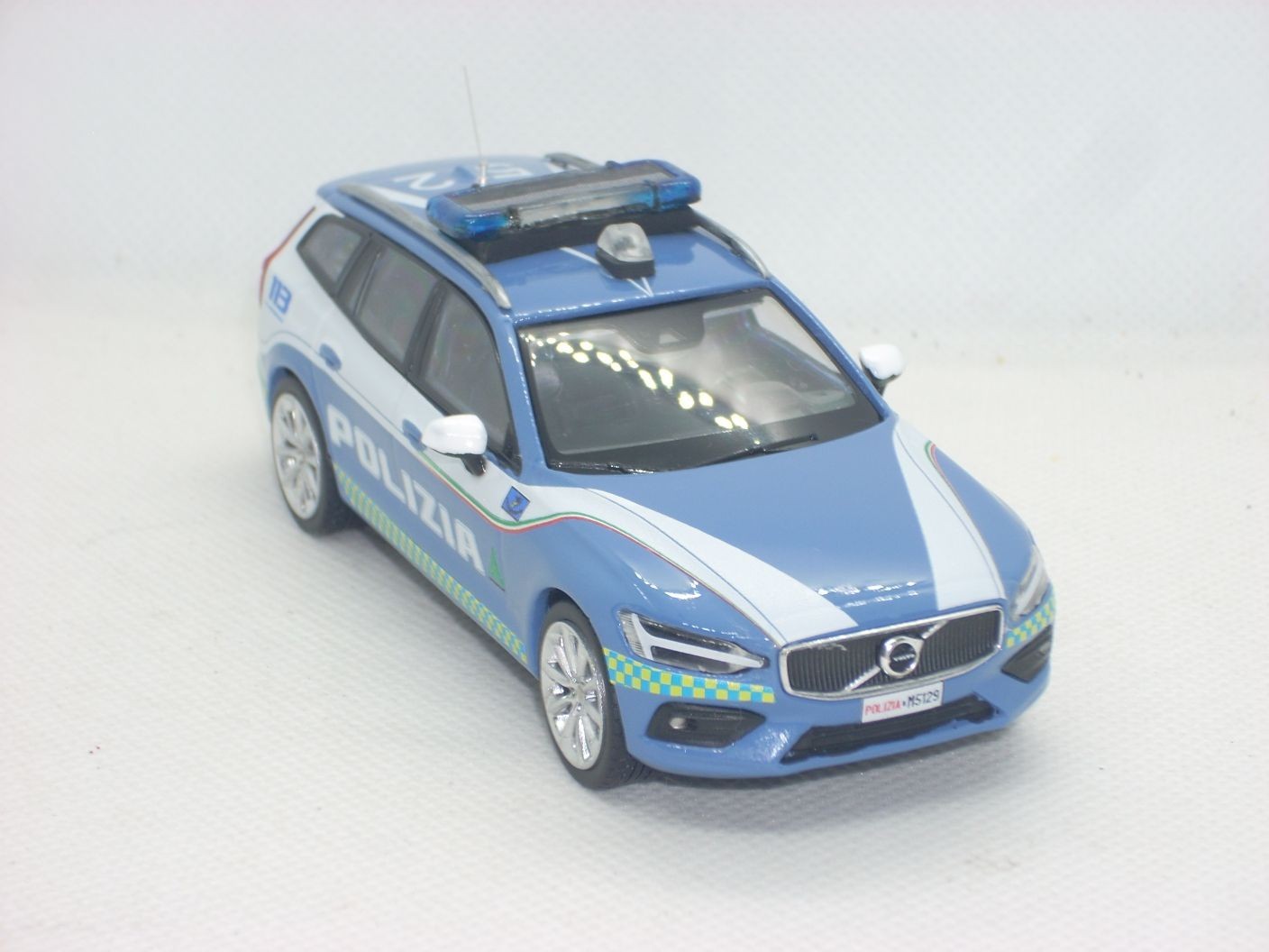 POLICE POLICE Volvo V60 police motorway Autovie Veneto 1/43 scale