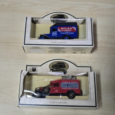 Lot of 2 Chevron Commemorative Metal Diecast Vehicles Some Package Damage (NEW)