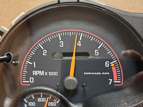 03-05 PONTIAC GRAND AM OEM SPEEDOMETER INSTRUMENT GAUGE CLUSTER 84K 22706273 - Picture 6 of 12