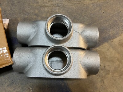 (QTY 2) Atkore T67KON 2'' Trade Size Threaded T Conduit Body Form 7 Grey Iron