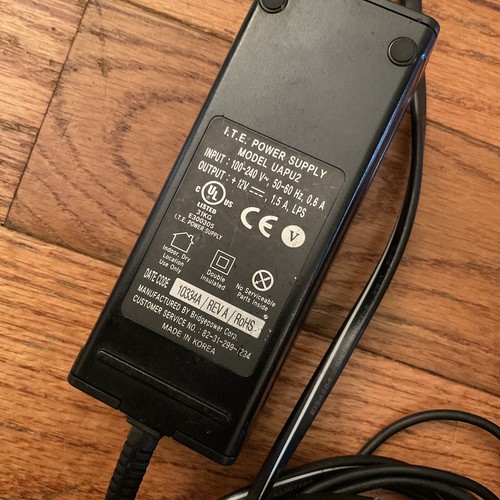 Samsung SCS2U01 Network Extender for Verizon Wireless - Black /Remote Backwoods - Picture 17 of 18