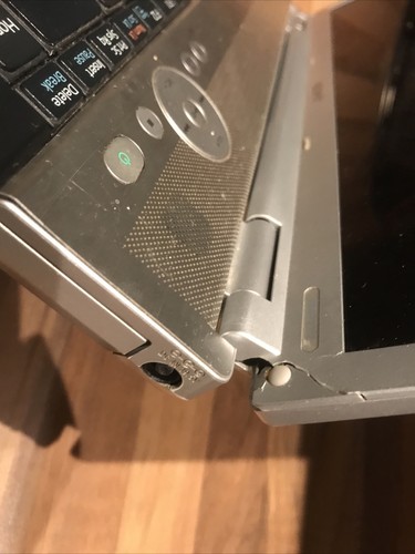 Sony Vaio Laptop PCG-3A1M / Untested / Got Damaged Screen Bezel . - Picture 4 of 12
