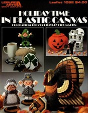 LEISURE ARTS HOLIDAY TIME IN PLASTIC CANVAS DECORATION DESIGNS FOR 7 HOLIDAYS
