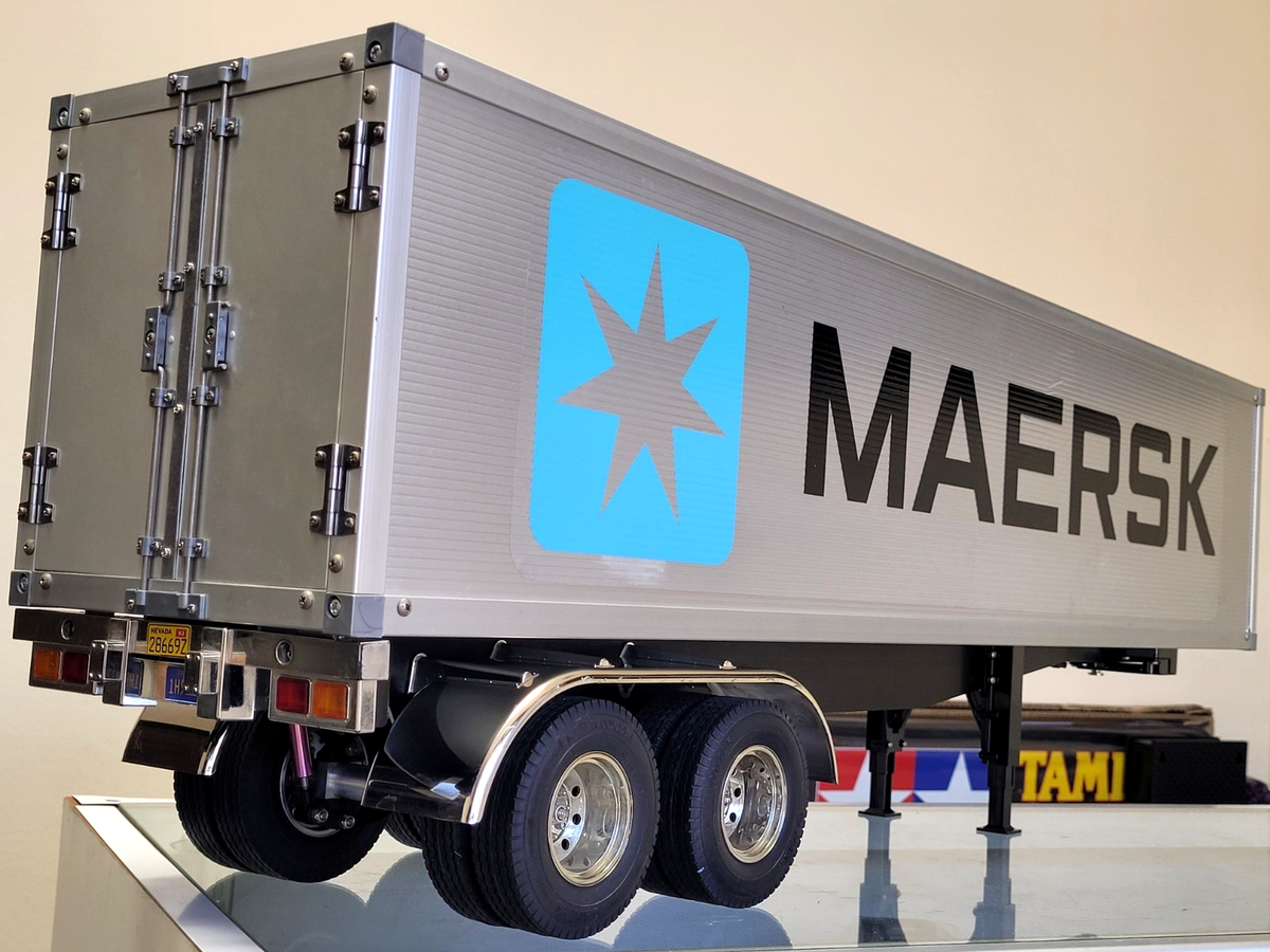 タミヤ 1/14 MAERSKコンテナトレーラー Tamiya RC 40ft Maersk 1/14 Scale Container Trailer Kit