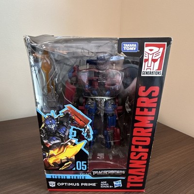 Hasbro Studio Series 05 Voyager Transformers Optimus Prime Action Figure