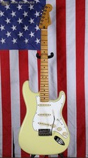 Fender Player II Stratocaster - Hialeah Yellow