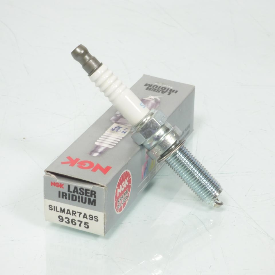 Bougie d'allumage NGK SSV Honda 1000 SXS Pioneer pièces moteur 2016-2022