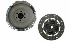 Kit frizione 2 pezzi (coperchio + piastra) adatto a VOLKSWAGEN BORA 1J 1.6 98 al 05 manuale
