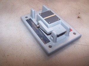 ALLEN BRADLEY EXPLOSION PROOF OFF SWITCH COVER 800H-NP14