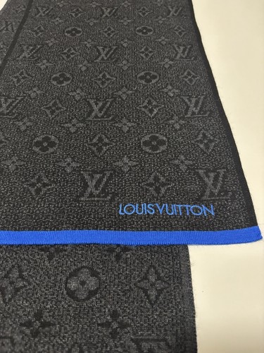 LOUIS VUITTON 100% Wool Grey & Black Scarf Logo Made In Italy