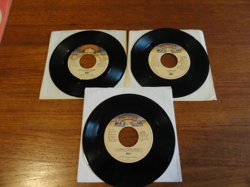 KISS LOT OF 3 CANADA CASABLANCA 7" 45's WORLD WITHOUT HEROES, LOVE GUN..... EX