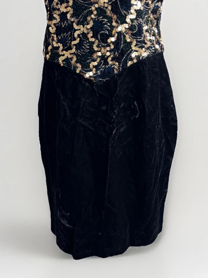 Vestido sem alças vintage anos 80 Jessica McClintock Gunne Sax preto veludo lantejoulas - Imagem 4 de 4