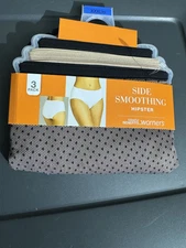 Warners Womens Hipster Underwear PantiesSmoothing 3 Pair (D) 3XL Buy $14.99
