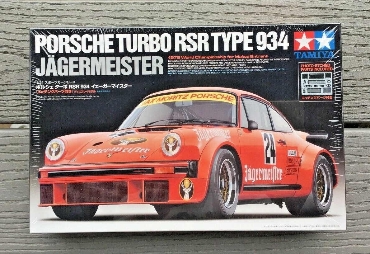 TAMIYA 1/24 PORSCHE TURBO RSR TYPE 934 JAGERMEISTER RACE CAR MODEL