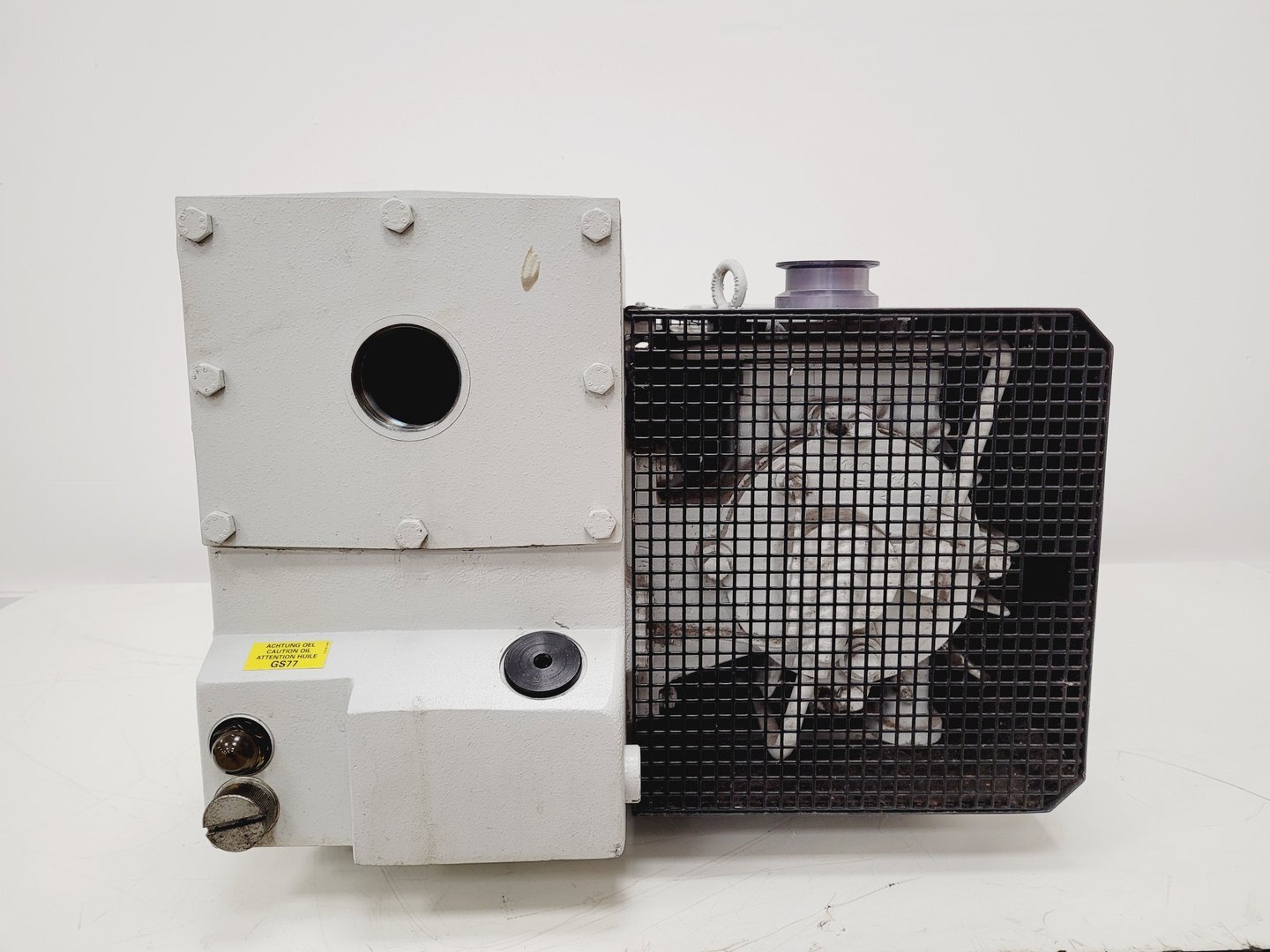 Leybold Sogevac SV200 Single Stage Rotary Vane Vacuum Pump Lab eBay