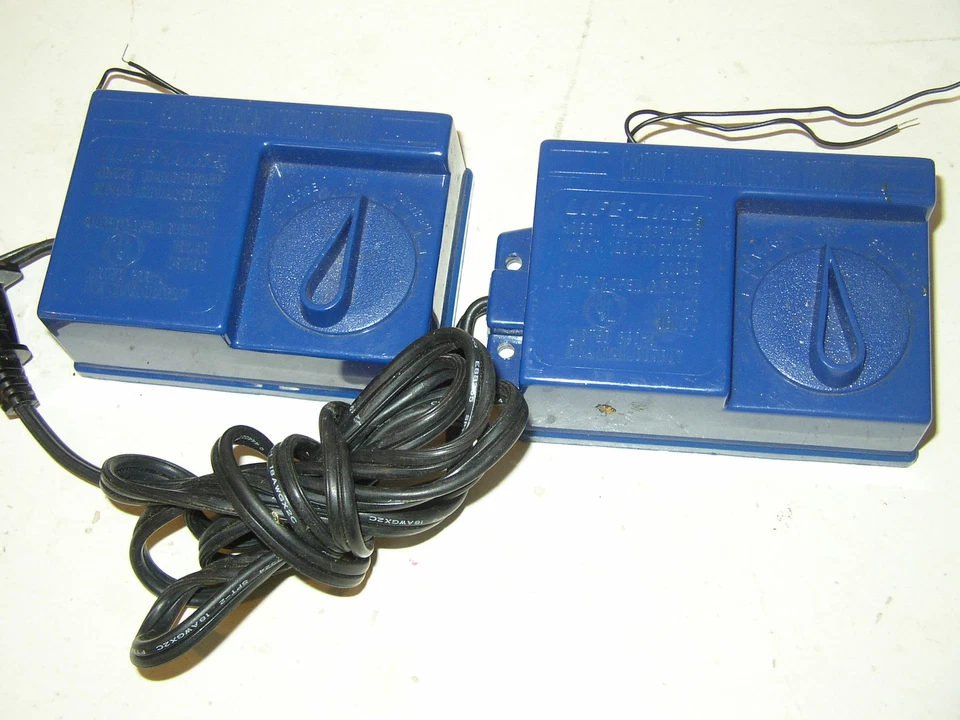 2 HO Hobby Transformer Life-Like  model 390-J AC & DC  Tested Good - Image 2 of 4