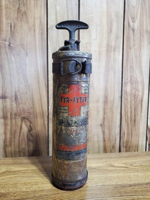 VTG 1930's Fyr-Fyter Super Model A Brass Fire Extinguisher Empty with Mount