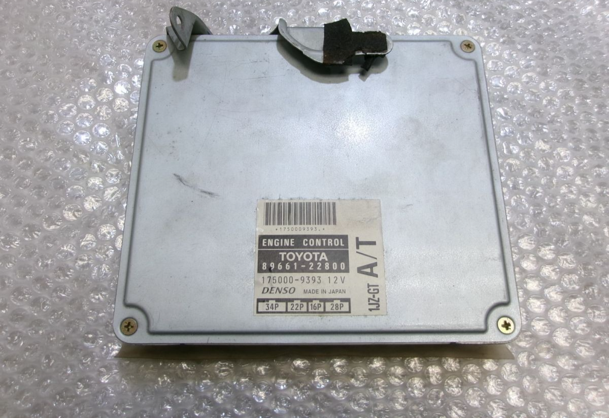 Junk Toyota Chaser JZX100 Engine ECU Computer 1JZ GTE VVTi 89661