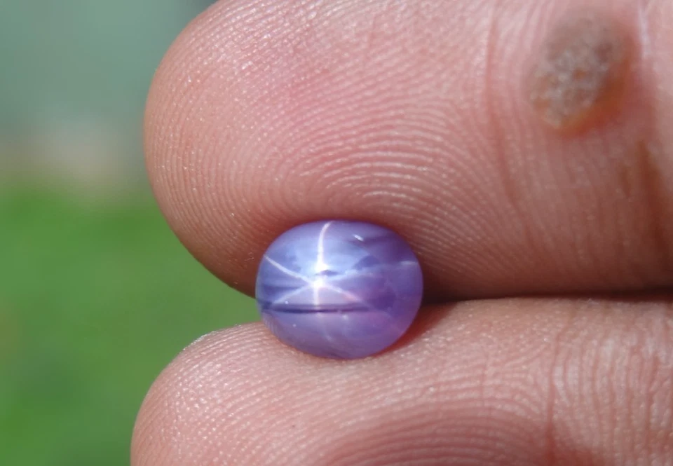 Srilanka 2.85cts Purple violet Natural STAR Sapphire precious Gemstone - Image 2 of 2