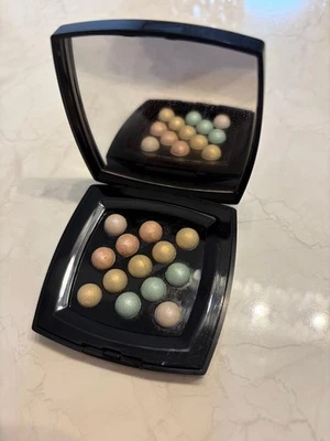 CHANEL Les Perles de Chanel Maquillaje Color Multiusos Paleta Italia Sin Usar Nuevo - Imagen 1 de 4