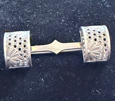 Antique Victorian 950 Silver Hinged Back Fur Clip 9.56 grams