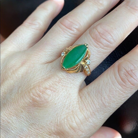 14K SolidYellow Gold Ladies Jade Ring Jade in Marquise shape size 6