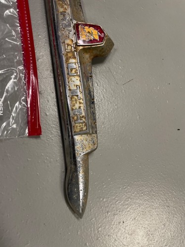 1949 Plymouth Special Deluxe Trunk Emblem / Ornament OEM. pitted - Picture 4 of 10