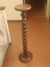 Colonna portavaso in legno a torciglione