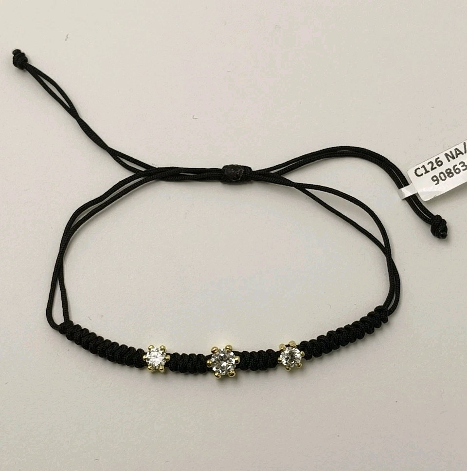 Pulsera oro 18k 750 mls. Hilo Negro Con 3 Circonitas Con 6 Garras