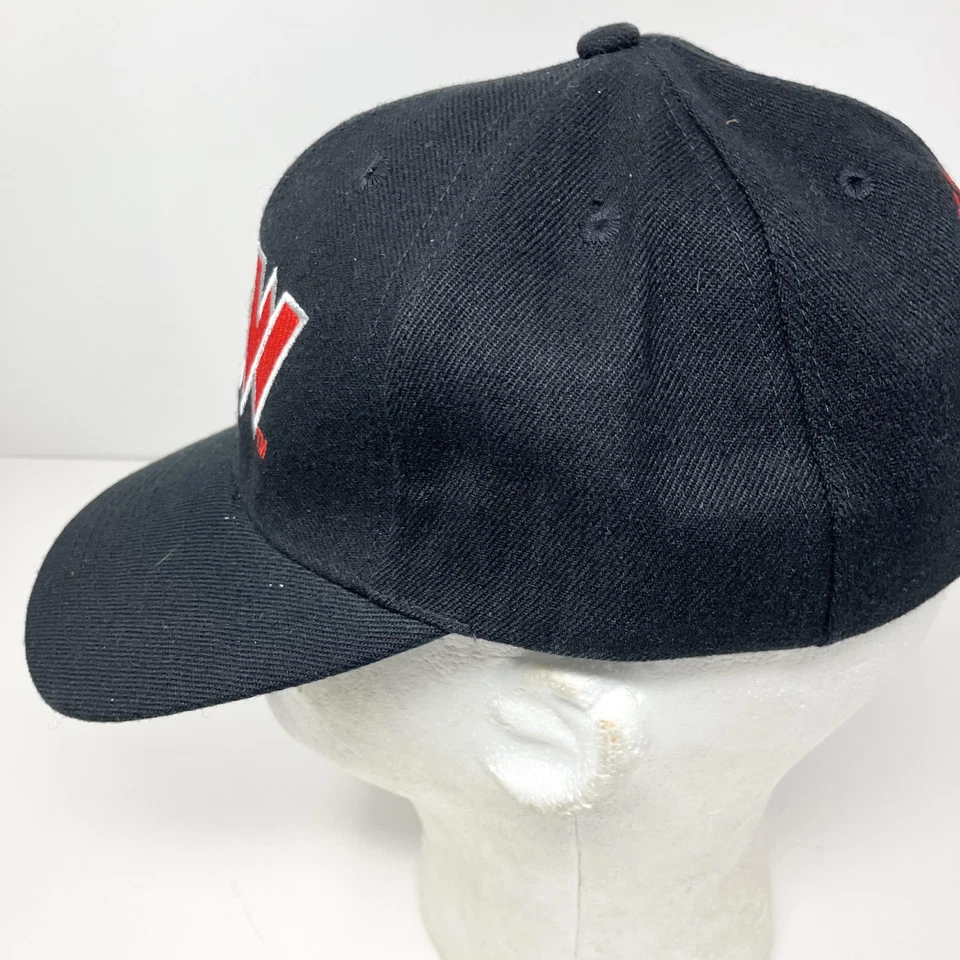 Gorra de Lucha Libre WCW De Colección Gorra Snap Back Para Hombre Negra Donde Juegan Los Niños Grandes Años 90 Foto 2 de 4