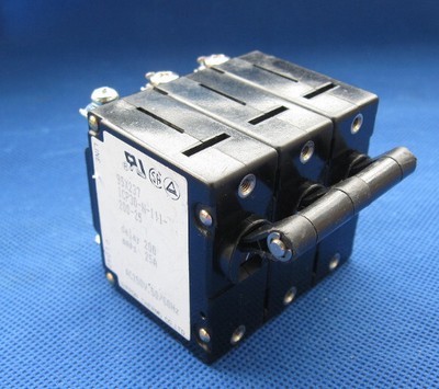1pc used     Circuit breaker ICP30-N-111-200-25 Protection switch 3P25A #T5