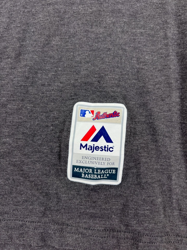 Camisa New York Yankees Adulto Pequena Cinza Majestoso Anel Fiado Mistura de Algodão LEIA - Imagem 3 de 4