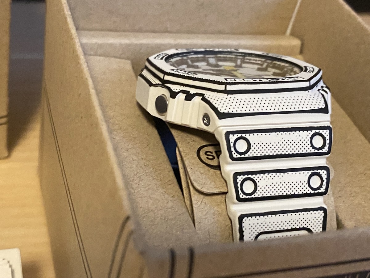 G-SHOCK GA-2100MN-7AJR ホワイト GA-2100MNG-7AJR G-Shock Manga GA-2100 series