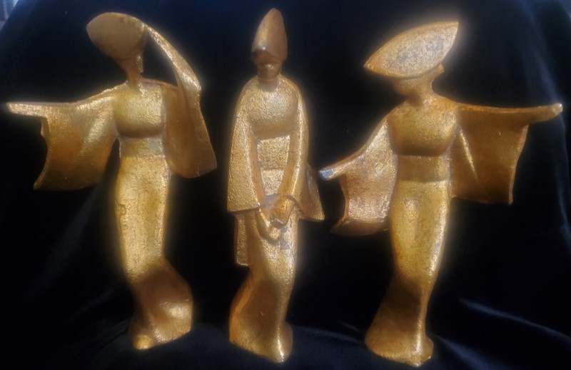Rare Midcentury Gilt Cast Iron Japanese Set 3 Geisha Model Figurines Performing 