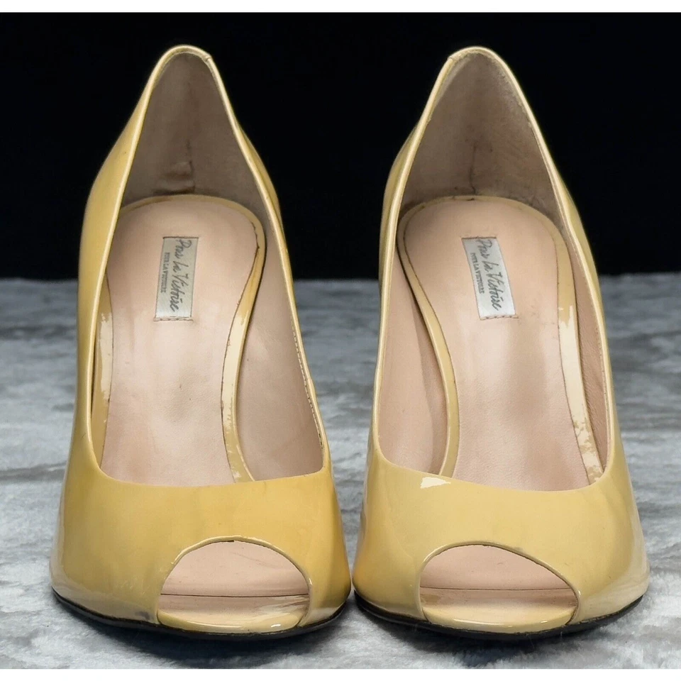 Pour La Victoire Tan Patent Leather Open Toe Wedge Wooden Heel Womens Size 10 - Image 2 of 4