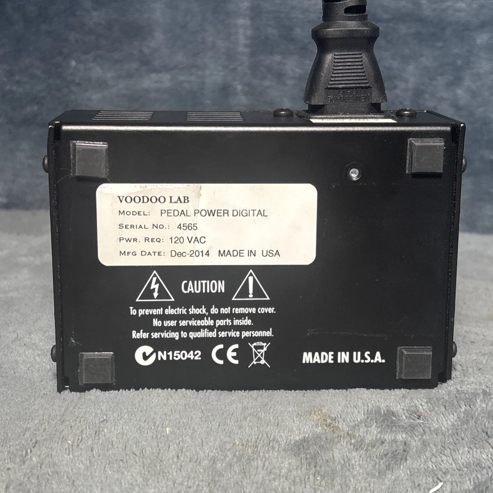Pedal de guitarra Voodoo Lab fuente de alimentación digital alta corriente Foto 3 de 3