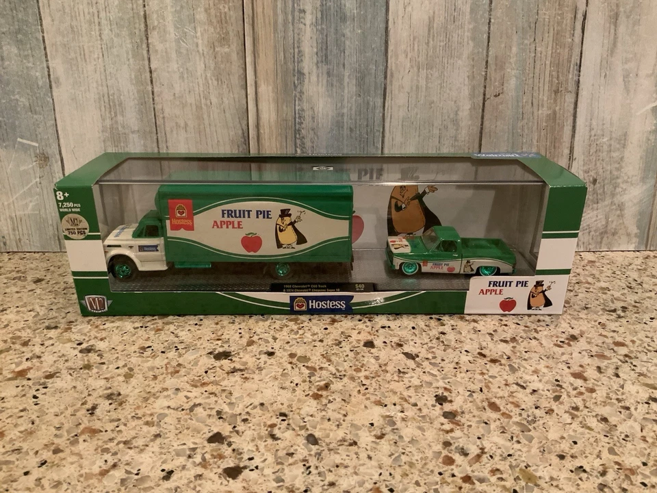 1:64 CHASE M2 Machines 1968 Chevrolet C60 & 1974 Cheyenne Hostess Fruit Pie - Image 3 of 4