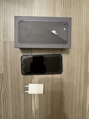 Apple iPhone 8 in Space Grau, 64 GB, mit OVP, garnicht Genutzt