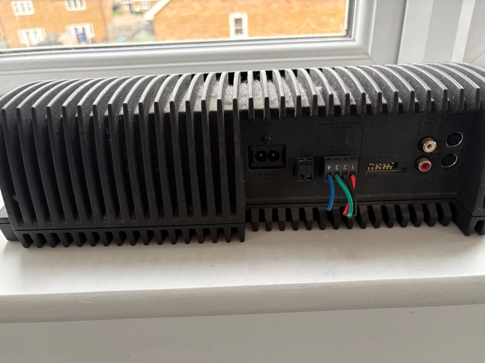 Bose Lifestyle SA3 Stereo Amplifier Unit Only - Image 2 of 3