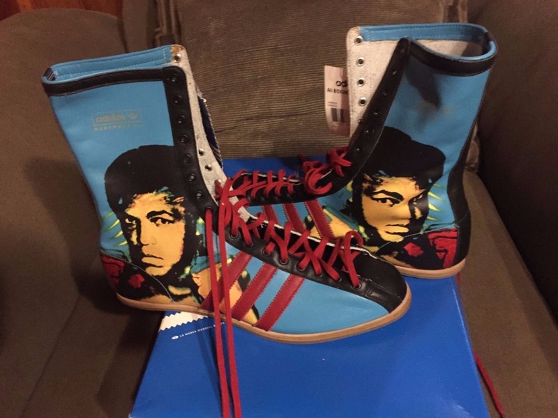 Andy Warhol's Screen Printed 1977 Portrait of Ali-500production run-boxing NIB