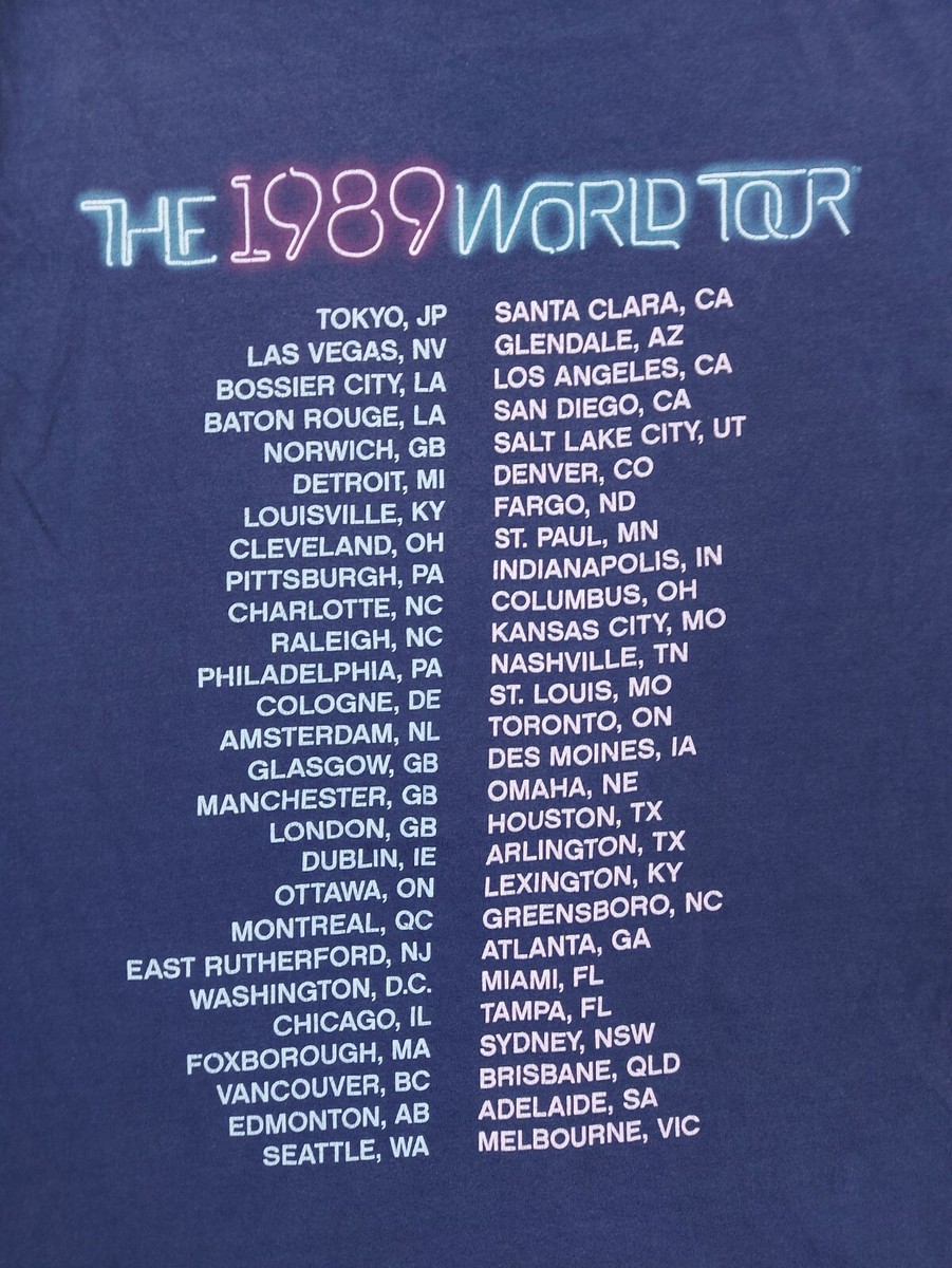 Authentic Taylor Swift The 1989 World Tour 2015 Concert Band Merch