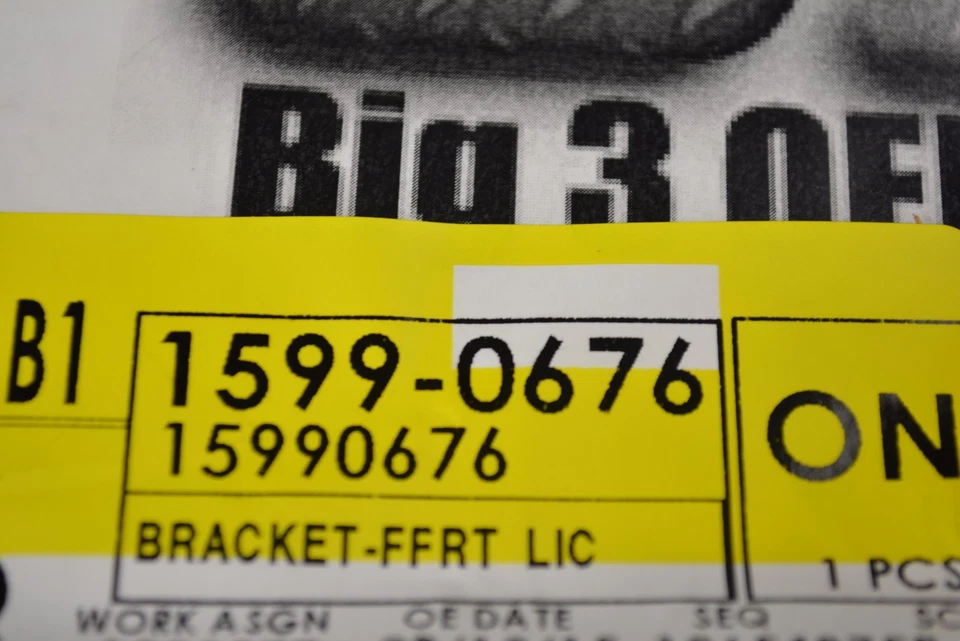 Chevrolet C/K Tahoe Suburban Blazer GMC Yukon front License Plate Bracket OEM - Image 3 of 3