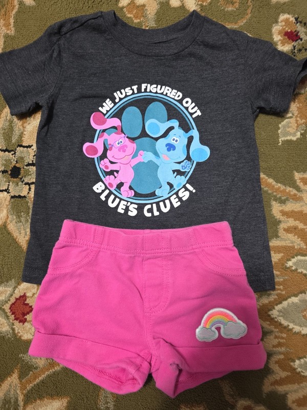 Girls Sz 2 Bless Clues Graphic Tshirt With Pink Rainbow Shorts