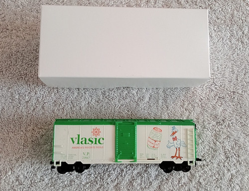 LIFE-LIKE HO SPUR 40 FT BOX CAR #8483 - VLASIC #V.L. 21867 | Zustand: Used